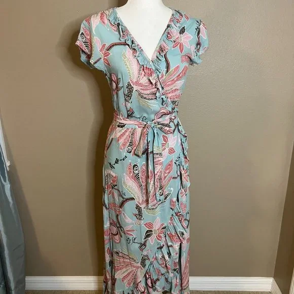 Gorgeous Boho Summer Wrap Dress - Picture 2 of 6